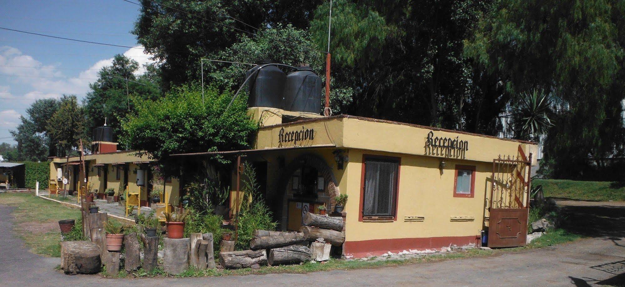 Ayenda Meson Del Rio Hotel Tepotzotlan Exterior photo